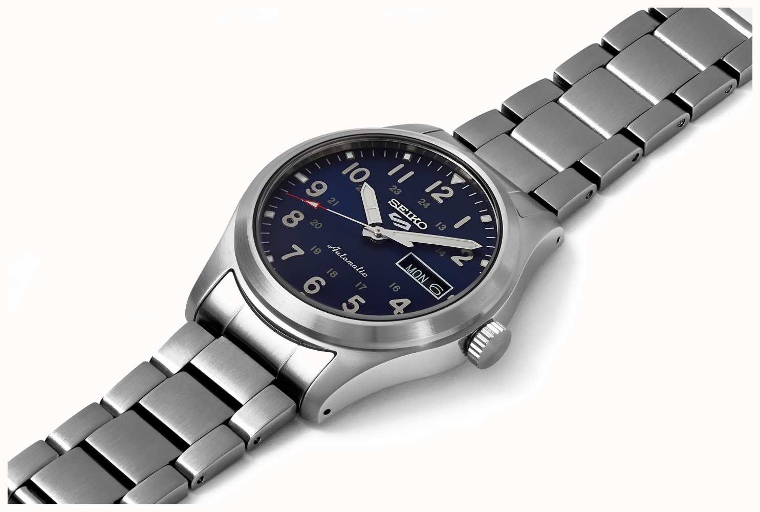 Seiko 5 Sportplatz Blaues Zifferblatt SRPG29K1 DEU Class First Armband Watches™ Edelstahl 